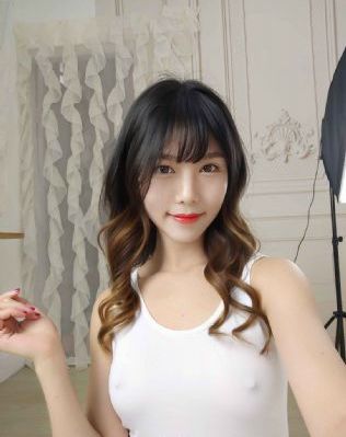 《女教师》未删减